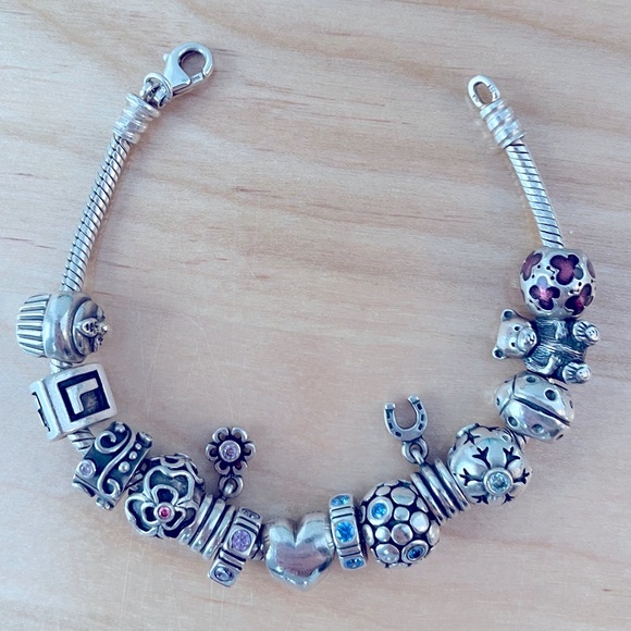 Pandora bracelet with 14 charms - Picture 1 of 2